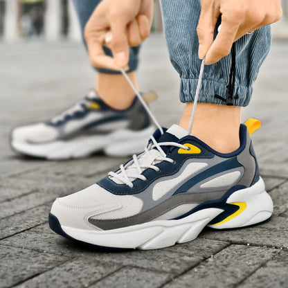 Stridemark Sneakers